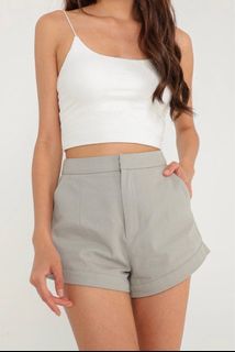 (Category: ) located in . Submitted by sweeclothes (Listing ID 1379709113, Image 1). Description: .