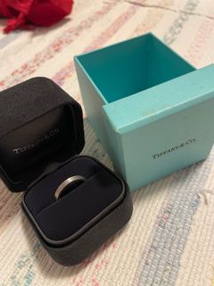 Tiffany 首飾 platinum 950 ring 3 row size 5.564220097073667110