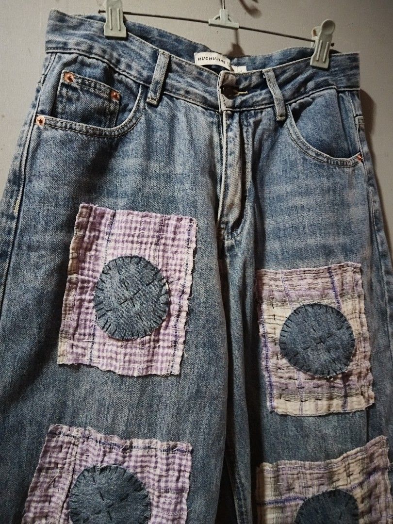 Upcycled baggy denim jorts (Category: Other Bottoms) located in Calamba. Submitted by mimabuy (Listing ID 1379598742, Image 3). Description: personally redesigned by me 1 of 1 design, from pants to jorts size description waist: 28" | length: 26" Good Condition.