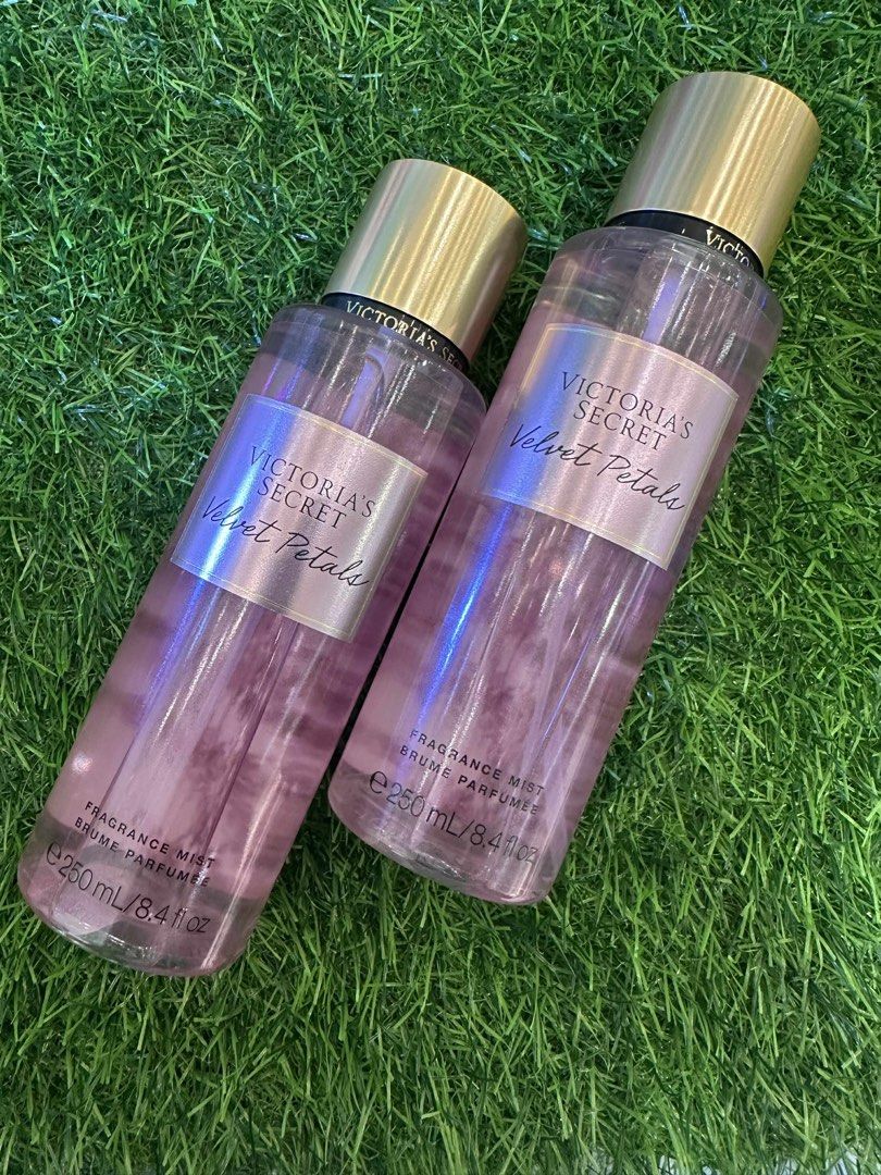 Victoria’s Secret Mist (Category: Fragrance & Deodorants) located in Bago City. Submitted by CTs_Selection (Listing ID 1377504130, Image 1). Description: - 100% Authentic - Bought from the store.