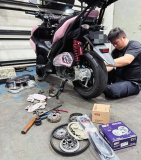 (Category: ) located in . Submitted by erzat.lee.tyres (Listing ID 1379556384, Image 1). Description: .