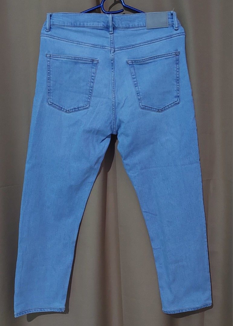 Zara Men's Slim Straight Jeans (Category: Jeans) located in San Jose del Monte. Submitted by ms.key (Listing ID 1379602438, Image 2). Description: RFS: DECLUTTERING 🧥 Brand: ZARA 👖 Type: Slim Straight Jeans 🧼 Condition: Used 3x only, no damage or stains 💸 Selling Price: ₱300 only 📦 shipping (J&T, FLASH EXPRESS, LBC) 💵 Payment via GCash DM me for more pics #ZARAPants.