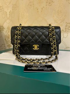 (Category: ) located in . Submitted by luxuryloversg (Listing ID 1384191749, Image 1). Description: .