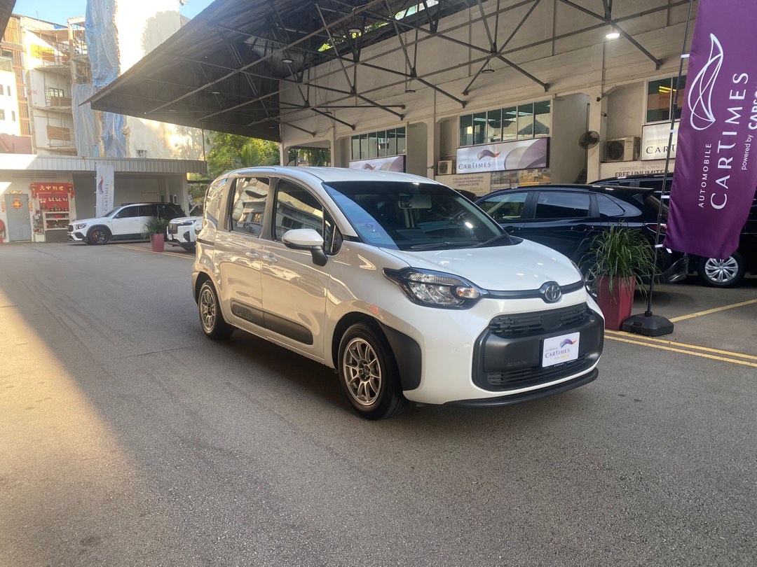 (Category: ) located in . Submitted by kevin.auto_dealer (Listing ID 1384141100, Image 1). Description: .
