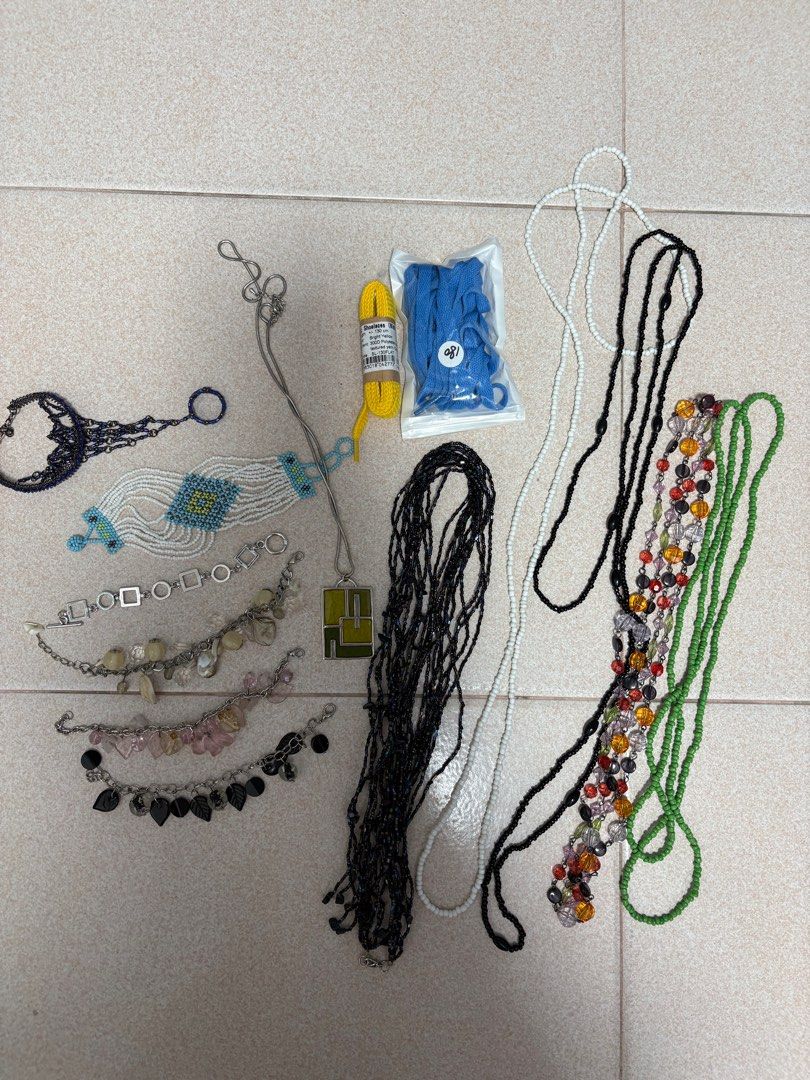 Accessories (Category: Necklaces) located in Singapore. Submitted by ZhangHY (Listing ID 1384106821, Image 1). Description: Selling all these accessories that I got overseas.. there’s 2 shoes laces also.. selling it away. All for $2. Clearing my place Doesn’t include postage cost.