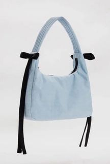 (Category: ) located in . Submitted by hggss (Listing ID 1384100118, Image 1). Description: .