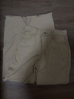 (Category: ) located in . Submitted by sjdjeek_ (Listing ID 1384164414, Image 1). Description: .