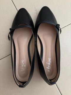 (Category: ) located in . Submitted by closeout_ (Listing ID 1384076152, Image 1). Description: .