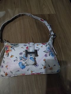 (Kategori: ) berada di . Dikirim oleh rzhwardrobe (ID iklan 1384184040, Gambar 1). Deskripsi: .