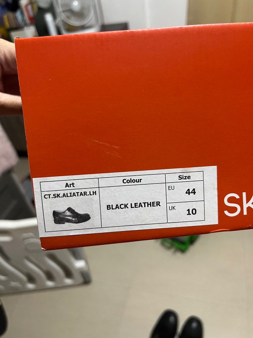 Brand New SkyPro Leather Shoes (Category: Dress Shoes) located in Cainta. Submitted by mansmc (Listing ID 1384136528, Image 3). Description: Brand New SkyPro Leather Shoes Size: 44 Never used With Box RFS Extra Pair.
