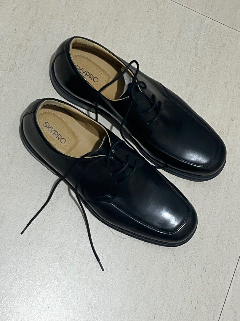 Brand New SkyPro Leather Shoes (Category: Dress Shoes) located in Cainta. Submitted by mansmc (Listing ID 1384136528, Image 1). Description: Brand New SkyPro Leather Shoes Size: 44 Never used With Box RFS Extra Pair.