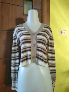 (Kategori: ) berada di . Dikirim oleh tacaswear (ID iklan 1384062563, Gambar 1). Deskripsi: .