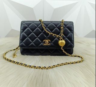 (Kategori: ) berada di . Dikirim oleh bagsie.vintage (ID iklan 1384072416, Gambar 1). Deskripsi: .
