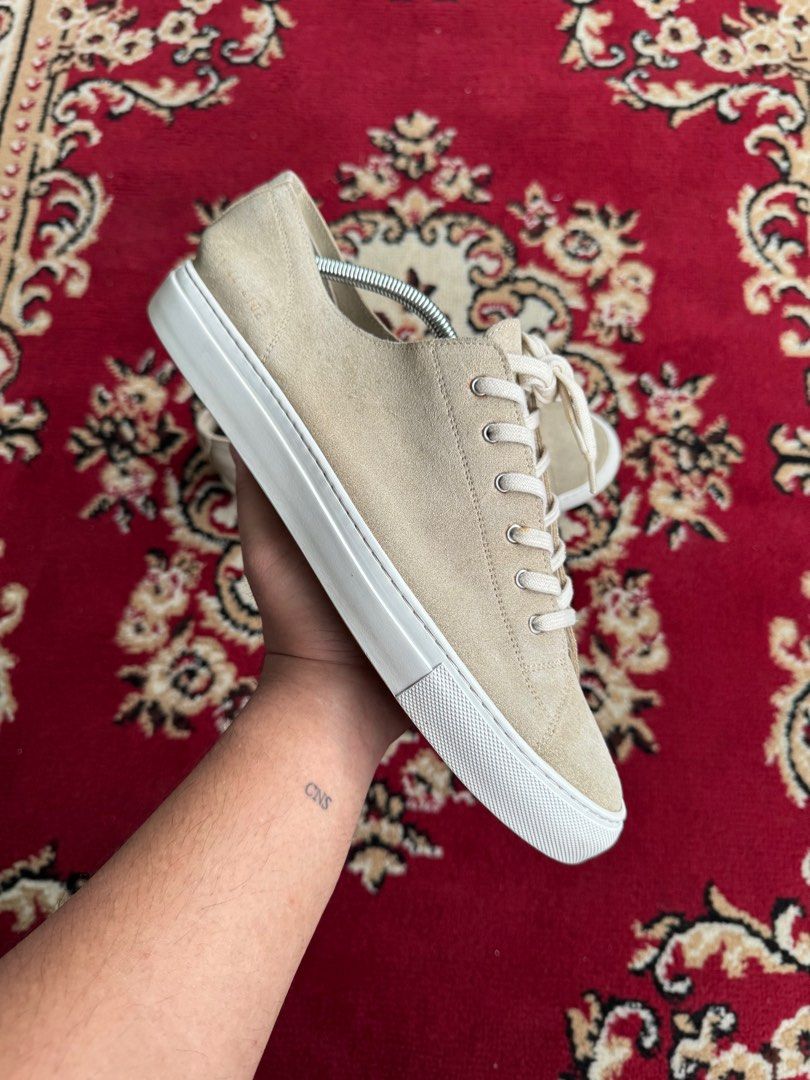 Common Projects Achilles low suede (Category: Sneakers) located in Quezon City. Submitted by jawnzslayer (Listing ID 1384123714, Image 2). Description: common projects achilles low suede no box, pair only size 44 on tag fits 11-11.5.