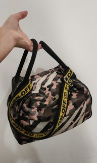 (Kategori: ) berada di . Dikirim oleh fiena.thrift (ID iklan 1384081923, Gambar 1). Deskripsi: .