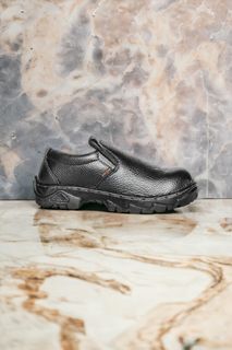 (Kategori: ) berada di . Dikirim oleh sepatusafetysaja (ID iklan 1384098587, Gambar 1). Deskripsi: .