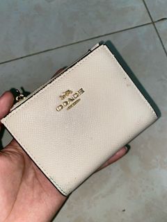(Kategori: ) berada di . Dikirim oleh addopttmiee (ID iklan 1384103580, Gambar 1). Deskripsi: .