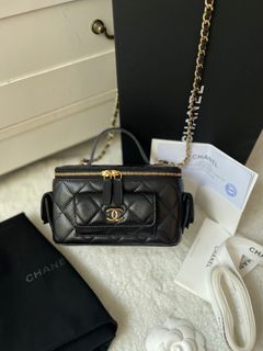 (Kategori: ) berada di . Dikirim oleh anzeraluxbags.id (ID iklan 1384130227, Gambar 1). Deskripsi: .