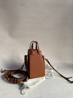 (Kategori: ) berada di . Dikirim oleh anzeraluxbags.id (ID iklan 1384165650, Gambar 1). Deskripsi: .