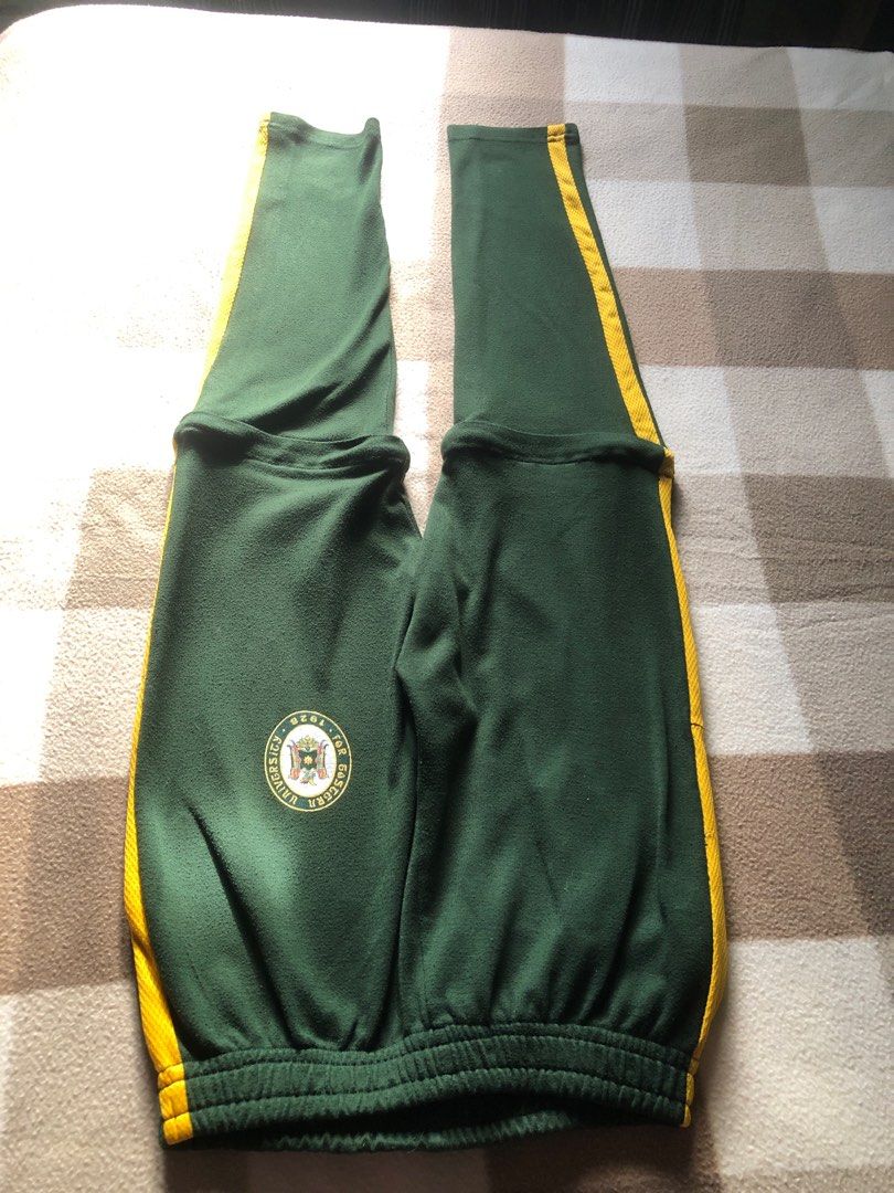 FEU PE uniform top and bottom (Category: Others Tops) located in Cainta. Submitted by starkable2021 (Listing ID 1382207262, Image 2). Description: Handwashed, no issue. Pants & shorts in one..