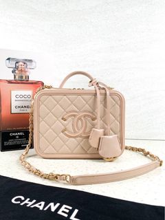 (Kategori: ) berada di . Dikirim oleh brandedboutiquez (ID iklan 1384138665, Gambar 1). Deskripsi: .