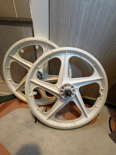 （分類：）位於 。 由 1cwcwccw1 提交（商品編號 1384073982，圖片 1）。簡介： 。