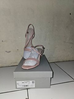 (Kategori: ) berada di . Dikirim oleh rinjaniecc22936 (ID iklan 1384097717, Gambar 1). Deskripsi: .