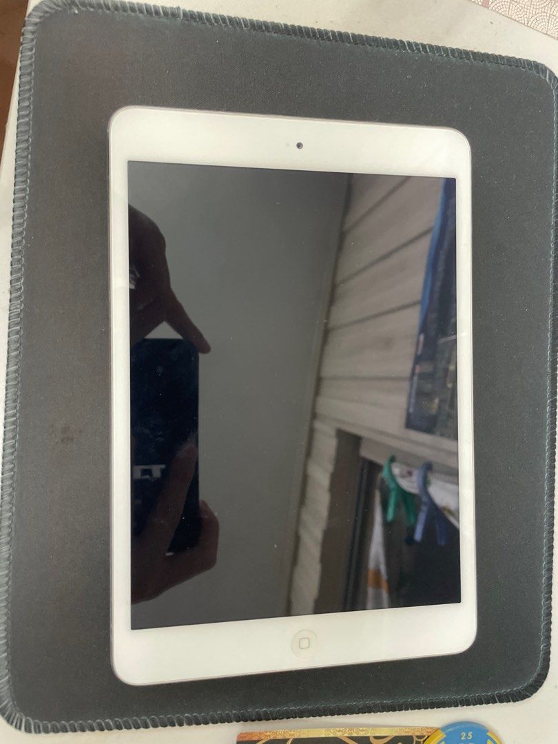 iPad mini 2 （分類：平板電腦 - iPad）位於 Hong Kong。 由 chiikawacars 提交（商品編號 1384101796，圖片 2）。簡介： iPad mini 2 A1489 港版 16GB mon 出線 。