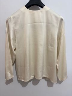 (Kategori: ) berada di . Dikirim oleh preloved.titi (ID iklan 1384184314, Gambar 1). Deskripsi: .