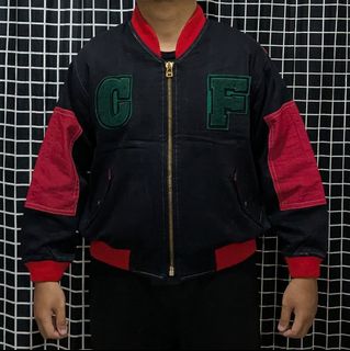(Kategori: ) berada di . Dikirim oleh cuone.thrift (ID iklan 1384156766, Gambar 1). Deskripsi: .