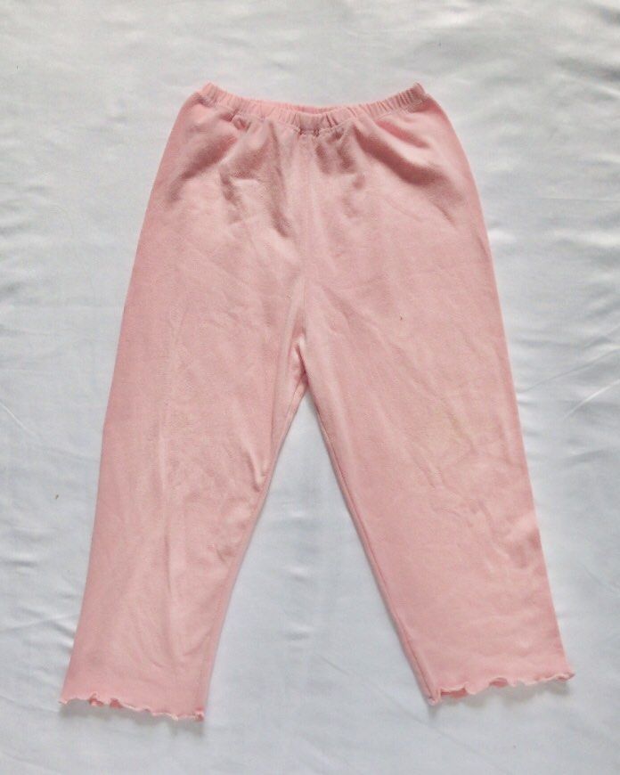 Kids Pajama (Category: Babies & Kids Fashion) located in Pasig City. Submitted by adikinsdeclutter (Listing ID 1384160042, Image 2). Description: .