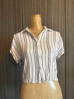 (Category: ) located in . Submitted by adoptedclothes (Listing ID 1384165096, Image 1). Description: .