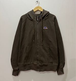 (Kategori: ) berada di . Dikirim oleh sultancuan308_thrift (ID iklan 1384163946, Gambar 1). Deskripsi: .