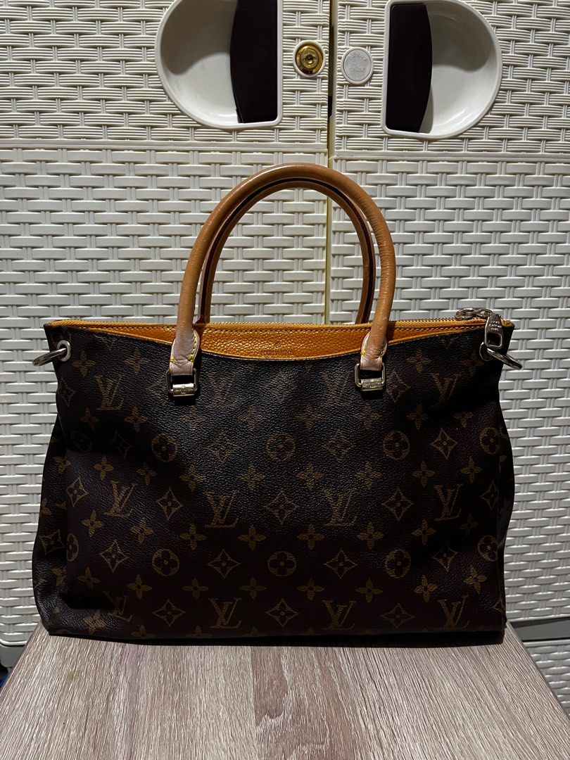 LV Louis Vuitton Pallas Standalone Monogram Bag (Category: Luxury Bags & Wallets) located in Paranaque City. Submitted by prelovedbypachi (Listing ID 1384166467, Image 1). Description: Coded Velvet inner In good condition Check all photos for details Feel free to ask all questions No return, no exchange .