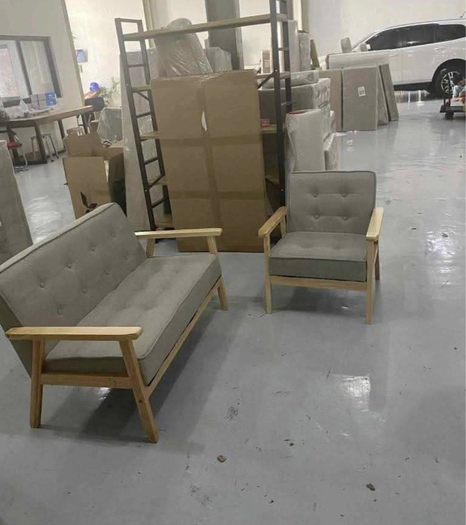 Minimalist sturdy sofa (Category: Sofas) located in Manila. Submitted by mry_rfl (Listing ID 1384222444, Image 3). Description: .