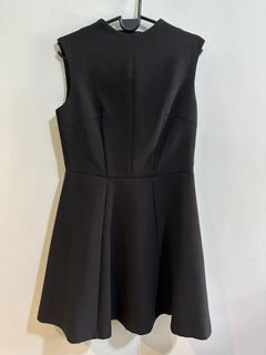 (Category: ) located in . Submitted by dressesfor12 (Listing ID 1384089153, Image 1). Description: .