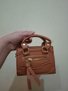 (Kategori: ) berada di . Dikirim oleh shipshepshop (ID iklan 1384194500, Gambar 1). Deskripsi: .