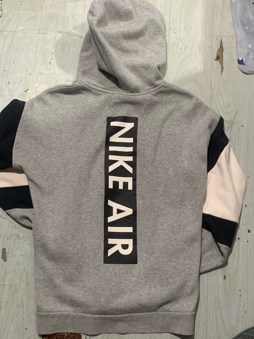 Nike Air Hoodie (Category: Coats, Jackets and Outerwear) located in Manila. Submitted by cxfer (Listing ID 1384205850, Image 1). Description: Nike Air Hoodie 18x23 Medium size / S-M fittings As new minimal stain sa bandang neck kita naman sa photos need wash lang other than that wala na.