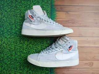 (Kategori: ) berada di . Dikirim oleh northstatic.sneakers (ID iklan 1384054916, Gambar 1). Deskripsi: .
