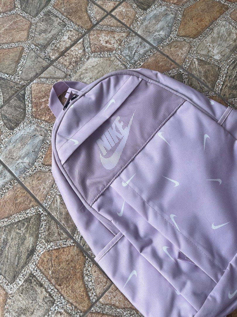 NIKE Elemental Backpack (Category: Backpacks) located in Manila. Submitted by ryv0.o (Listing ID 1384116609, Image 2). Description: NIKE Elemental Backpack - 21L - Padded shoulder strap - Two main compartments - Bought from USA - Never been used MOD: Lalamove/J&T MOP: GCash.