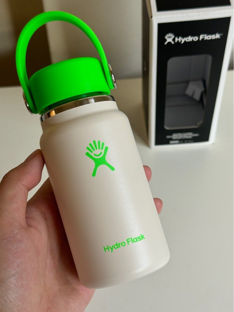 ONHAND Bratpack Limited Edition Micro Hydroflask (Category: Water Bottles & Tumblers) located in Quezon City. Submitted by cornerstone_ph (Listing ID 1383431115, Image 1). Description: 💯Original Condition: Brand New Available Stock: 2pcs MOP: Gcash/BDO/BPI/COD.