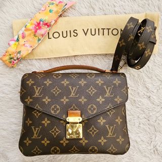 (Kategori: ) berada di . Dikirim oleh cmbrand_authentic (ID iklan 1384158040, Gambar 1). Deskripsi: .