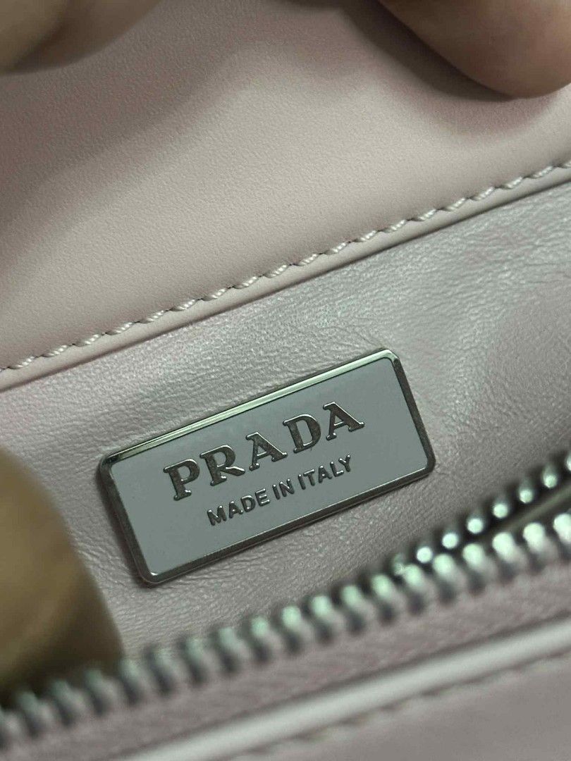 Prada (Category: Luxury Bags & Wallets) located in Marilao. Submitted by curleylux (Listing ID 1384128644, Image 3). Description: prada kili.