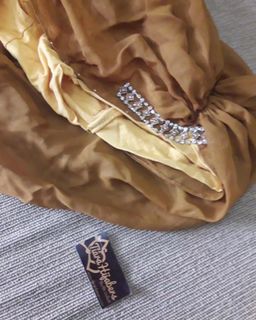 (Kategori: ) berada di . Dikirim oleh ourgoodpreloveds (ID iklan 1384065985, Gambar 1). Deskripsi: .