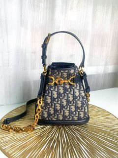 (Kategori: ) berada di . Dikirim oleh brandedboutiquez (ID iklan 1384139239, Gambar 1). Deskripsi: .