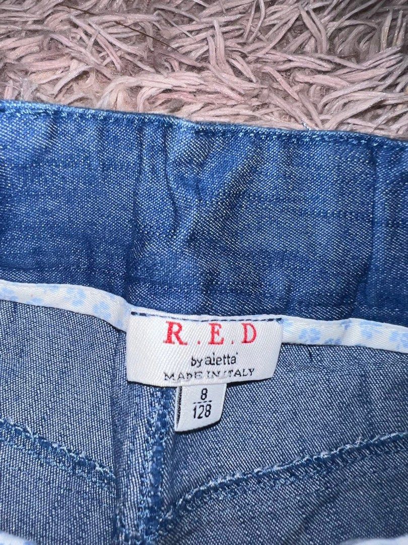 R.E.D BY ALETTA BOYS SHORTS (Junior) (Category: Babies & Kids Fashion) located in Baguio. Submitted by blackcode1215 (Listing ID 1384214933, Image 2). Description: R.E.D BY ALETTA BOYS SHORTS (Junior) Dime: Waist- 22” Length- 18” Price: 250 + SF Location: Baguio City Dropping Area: 2007 2nd floor Maharlika Bldg. For shipping: J&T (nationwide) Mode of payment: Gcash (mine now, pay now) Dm me for faster transaction. ❤️.