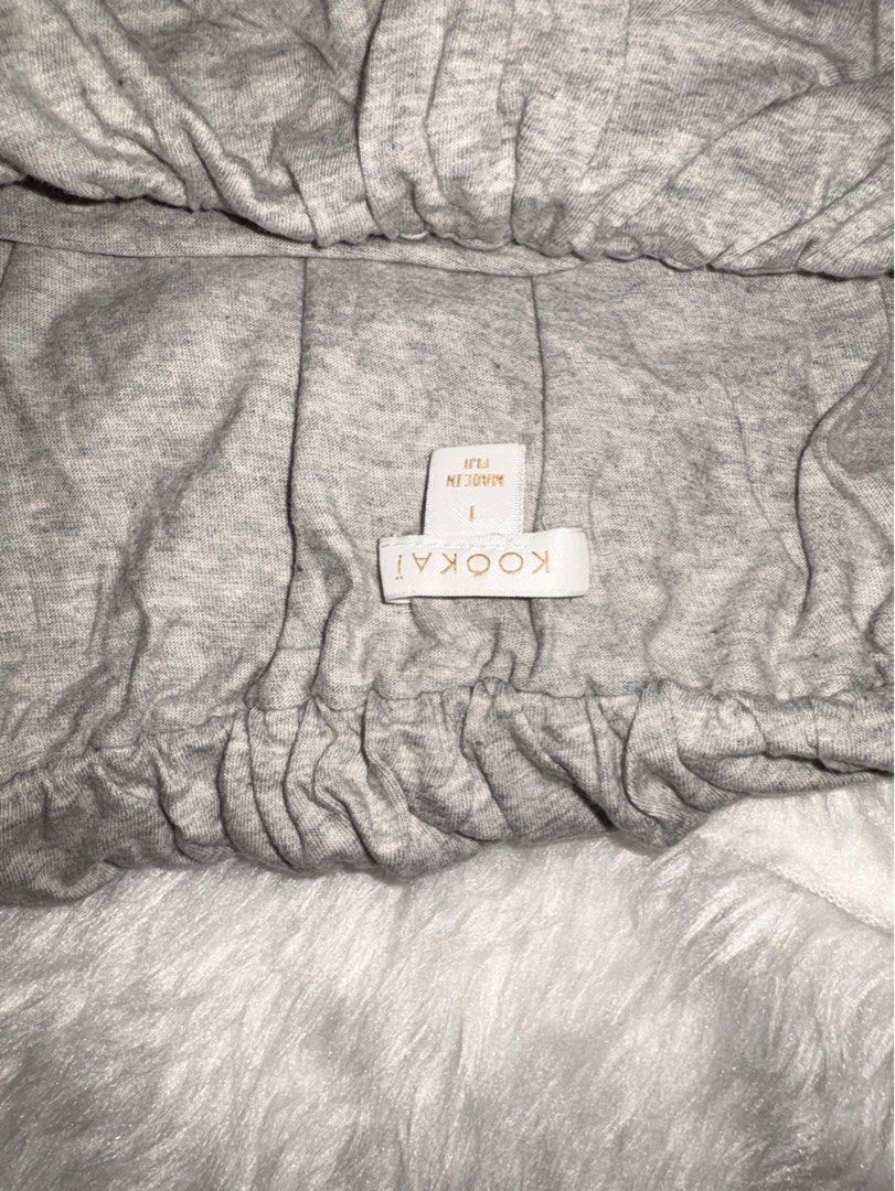 Romper (Category: Rompers) located in Marikina City. Submitted by declutterringggg (Listing ID 1384214654, Image 3). Description: Never been used Medium - Large Super cotton and comfortable .