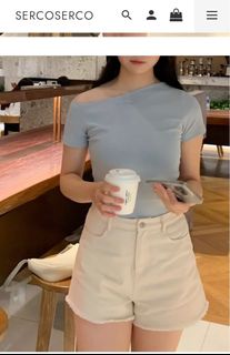 （分類：）位於 。 由 sellclothe 提交（商品編號 1384095285，圖片 1）。簡介： 。