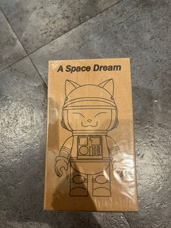 （分類：）位於 。 由 joepompom 提交（商品編號 1384160796，圖片 1）。簡介： 。