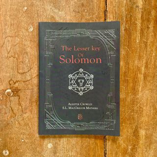 (Category: ) located in . Submitted by endymionbooks (Listing ID 1384064961, Image 1). Description: .